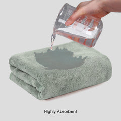 HOUSSE Premium Microfiber Bath Towel - Extra Large 75x150cm Quick Dry Towels for Women Men & Kids | Super Soft Plush 550 GSM | Ultra Absorbent for Home Swimming Sports & Travel