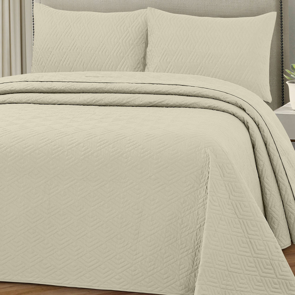 Plush Bedspread Shell - Image 1