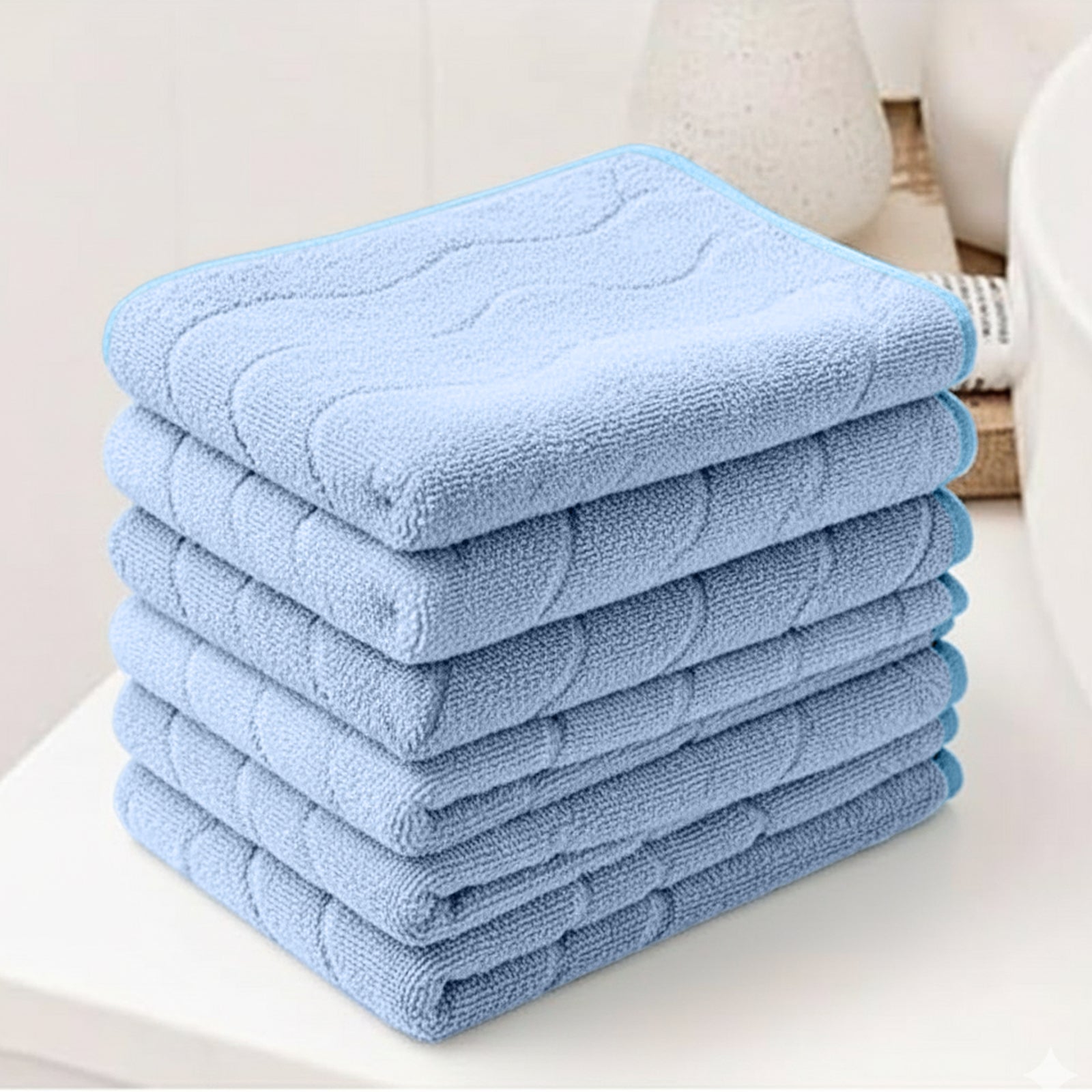 HOUSSE Microfiber Face Towel – Super Soft & Quick-Drying Coral Fleece, 30 x 30 cm