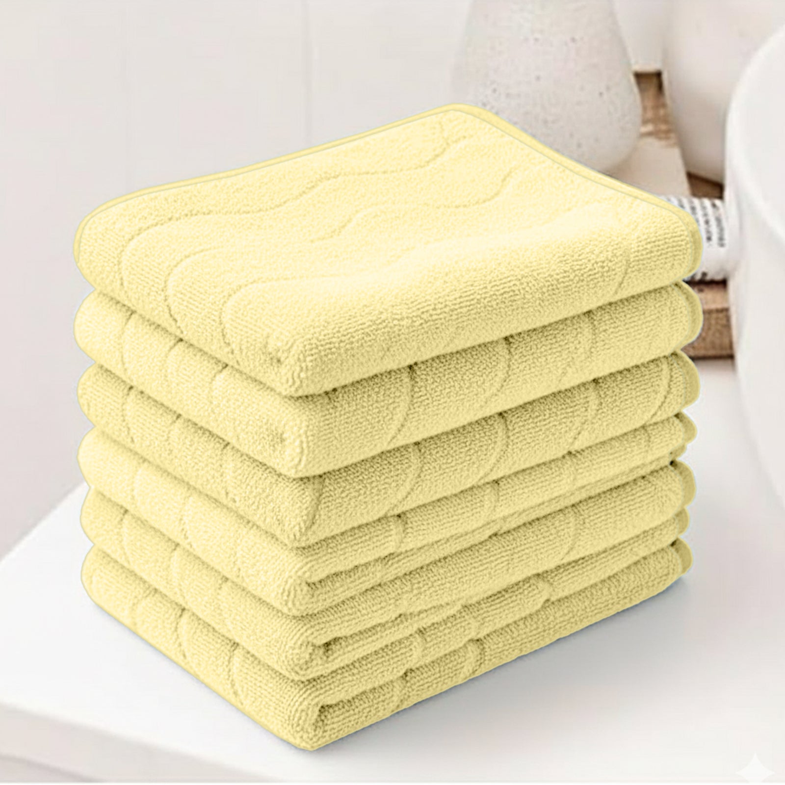 HOUSSE Microfiber Face Towel – Super Soft & Quick-Drying Coral Fleece, 30 x 30 cm