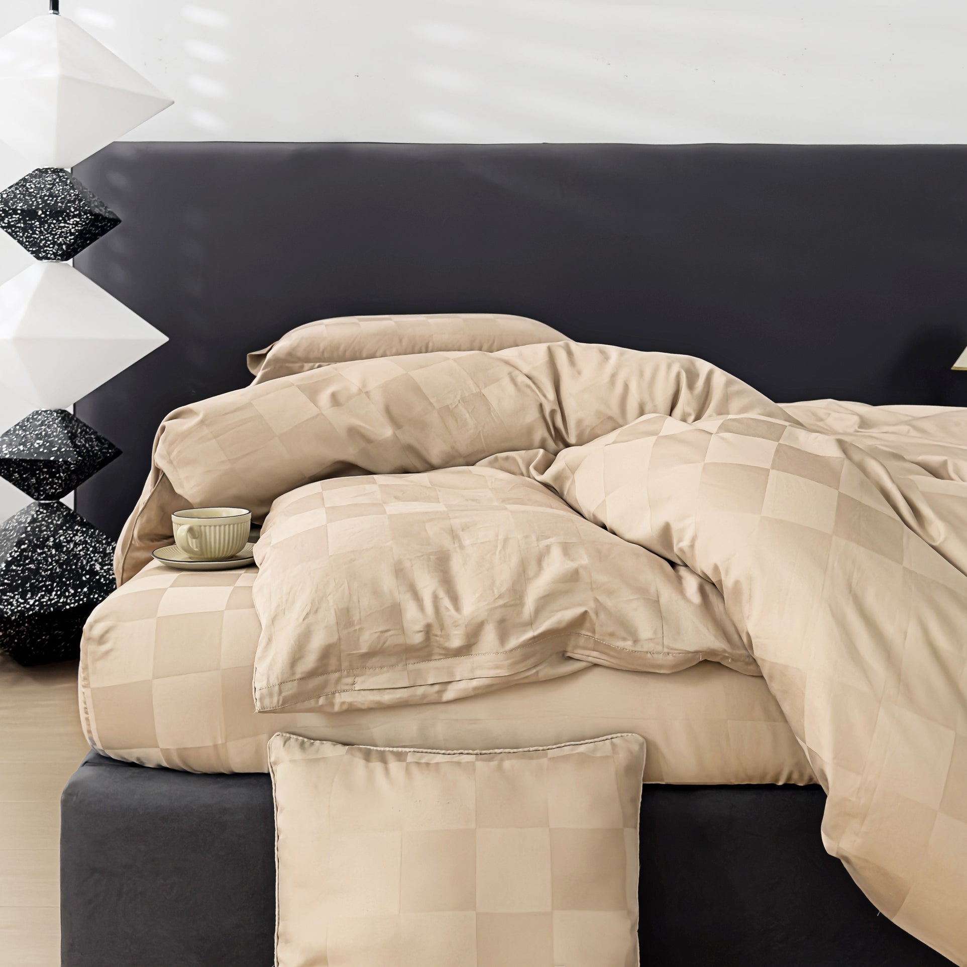 HOUSSE 500 TC Italian Jacquard | Premium Bedding Set | Comfort Modern Designs & Breathable Fabric | NEWYORK SQUARES