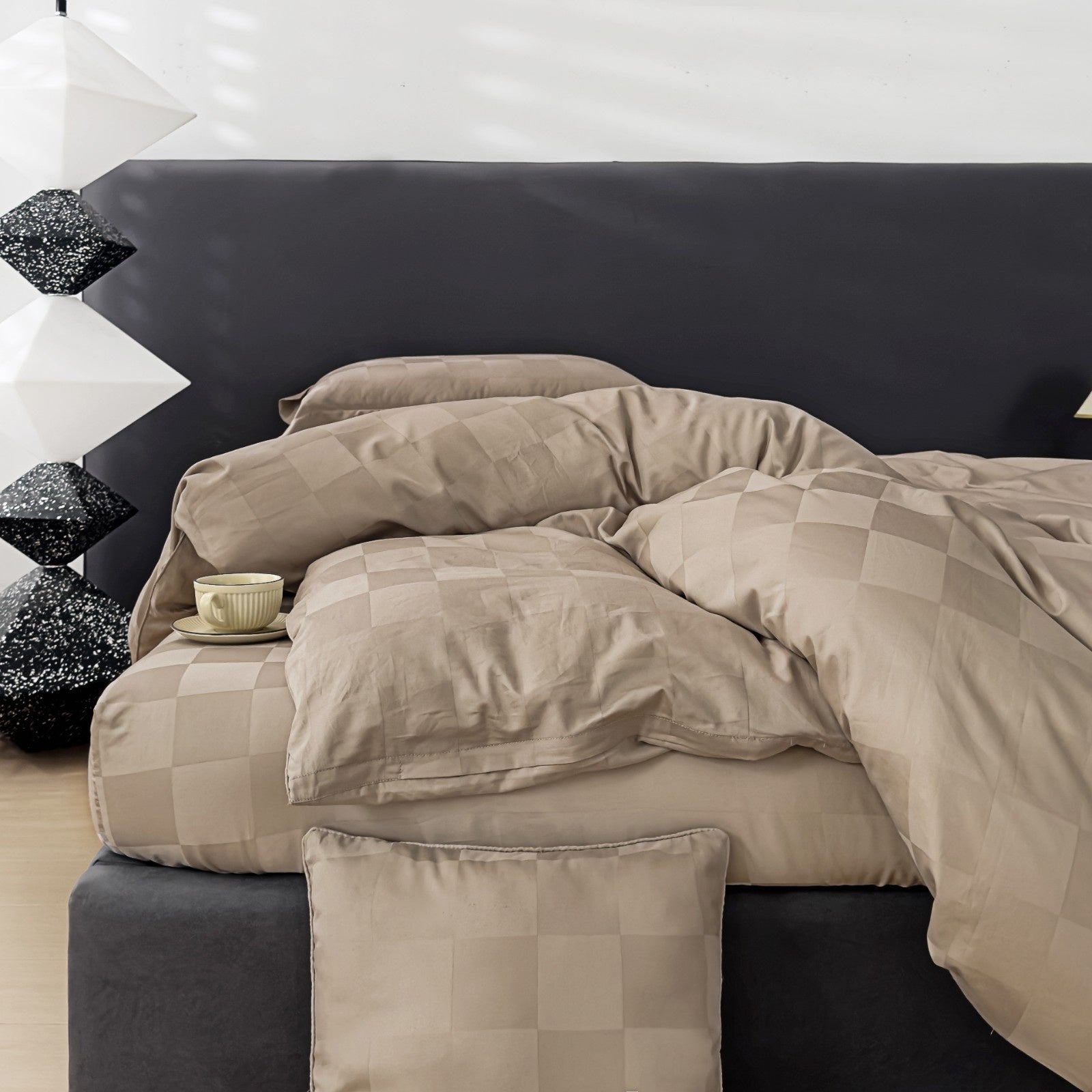 HOUSSE 500 TC Italian Jacquard | Premium Bedding Set | Comfort Modern Designs & Breathable Fabric | NEWYORK SQUARES