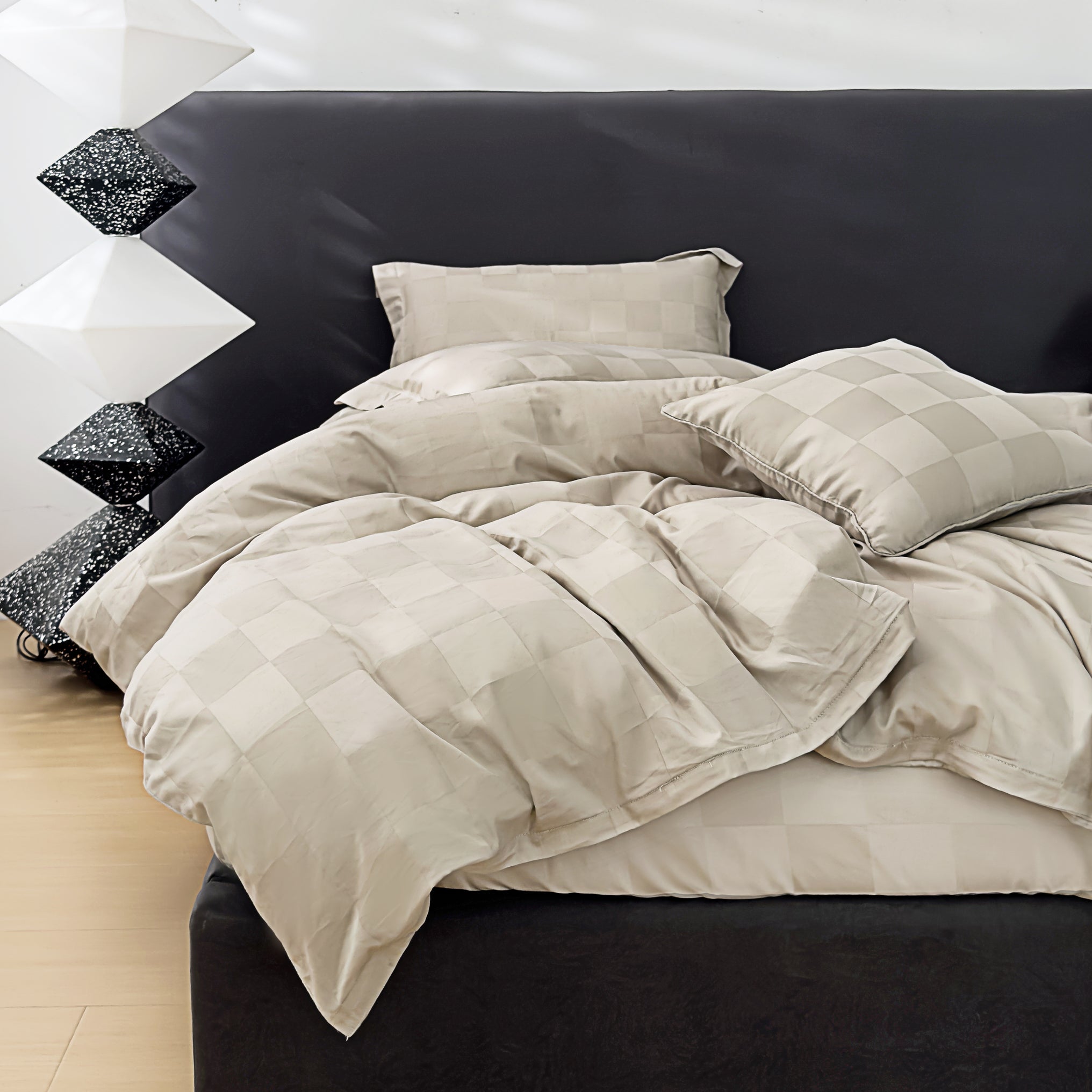 HOUSSE 500 TC Italian Jacquard | Premium Bedding Set | Comfort Modern Designs & Breathable Fabric | NEWYORK SQUARES