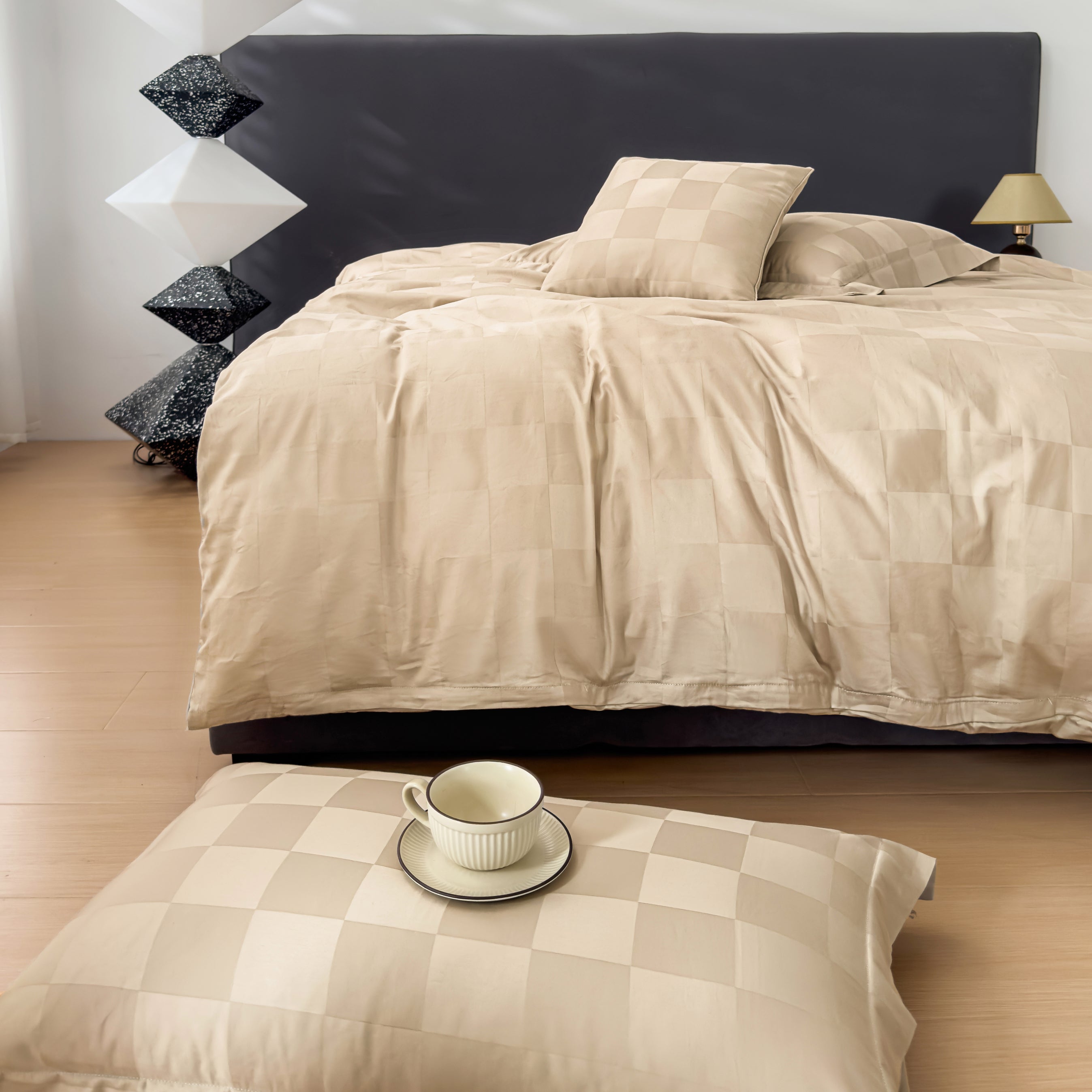 HOUSSE 500 TC Italian Jacquard | Premium Bedding Set | Comfort Modern Designs & Breathable Fabric | NEWYORK SQUARES