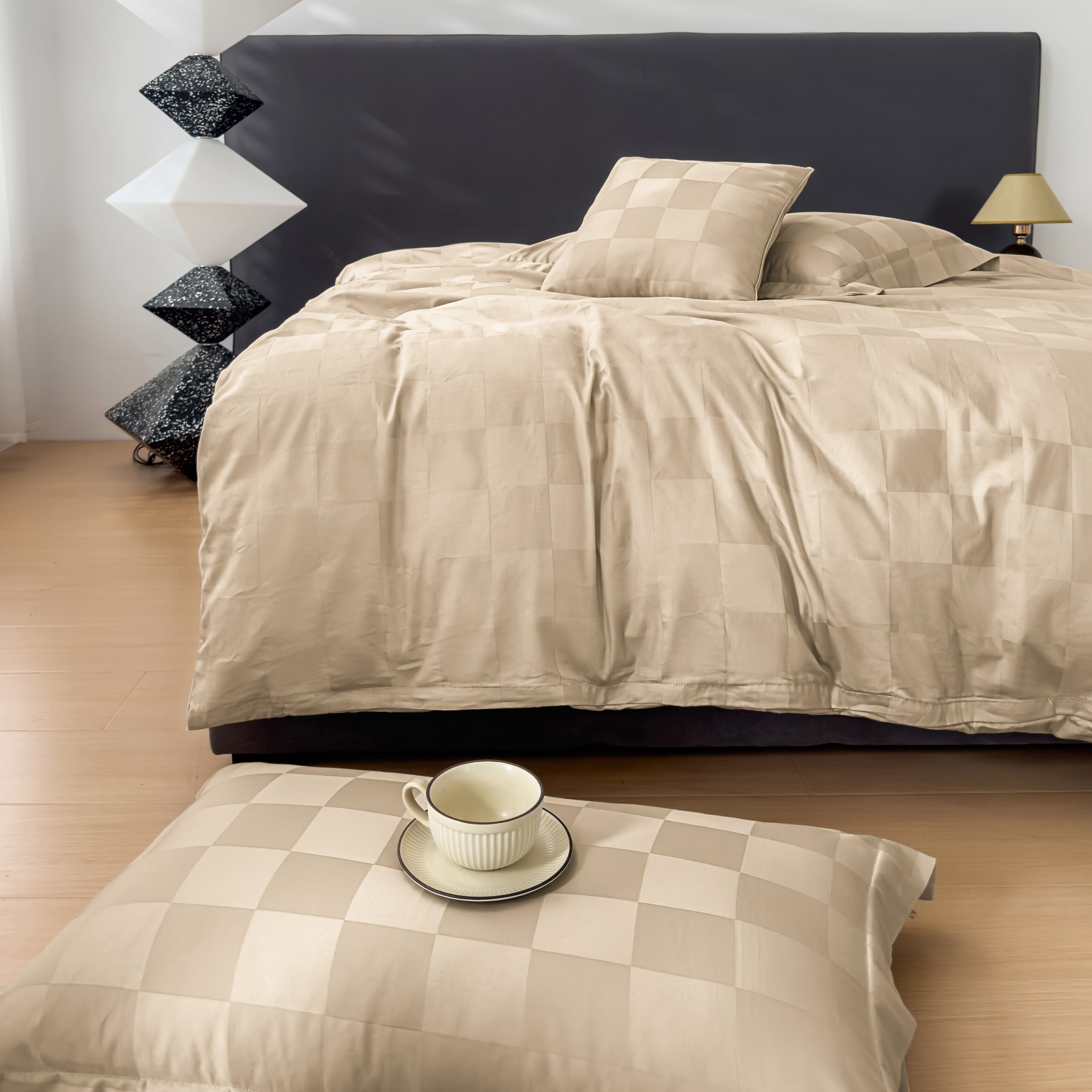 HOUSSE 500 TC Italian Jacquard | Premium Bedding Set | Comfort Modern Designs & Breathable Fabric | NEWYORK SQUARES
