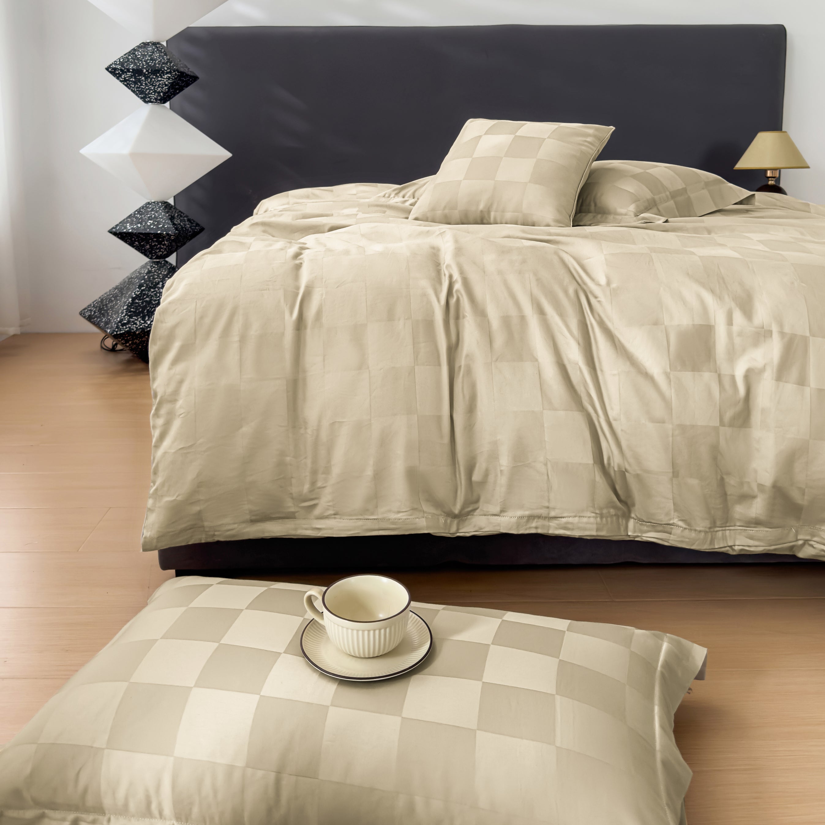 HOUSSE 500 TC Italian Jacquard | Premium Bedding Set | Comfort Modern Designs & Breathable Fabric | NEWYORK SQUARES