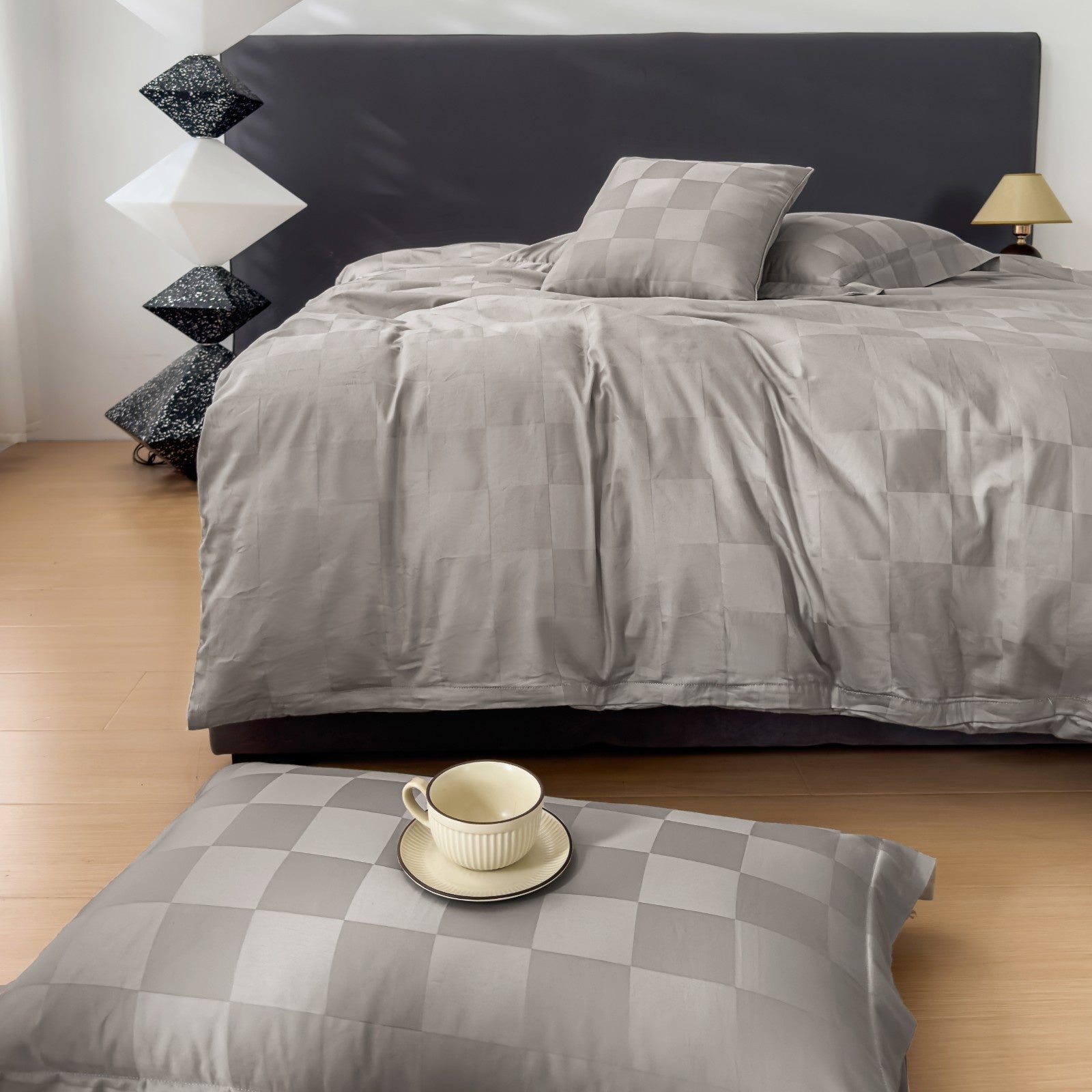 HOUSSE 500 TC Italian Jacquard | Premium Bedding Set | Comfort Modern Designs & Breathable Fabric | NEWYORK SQUARES