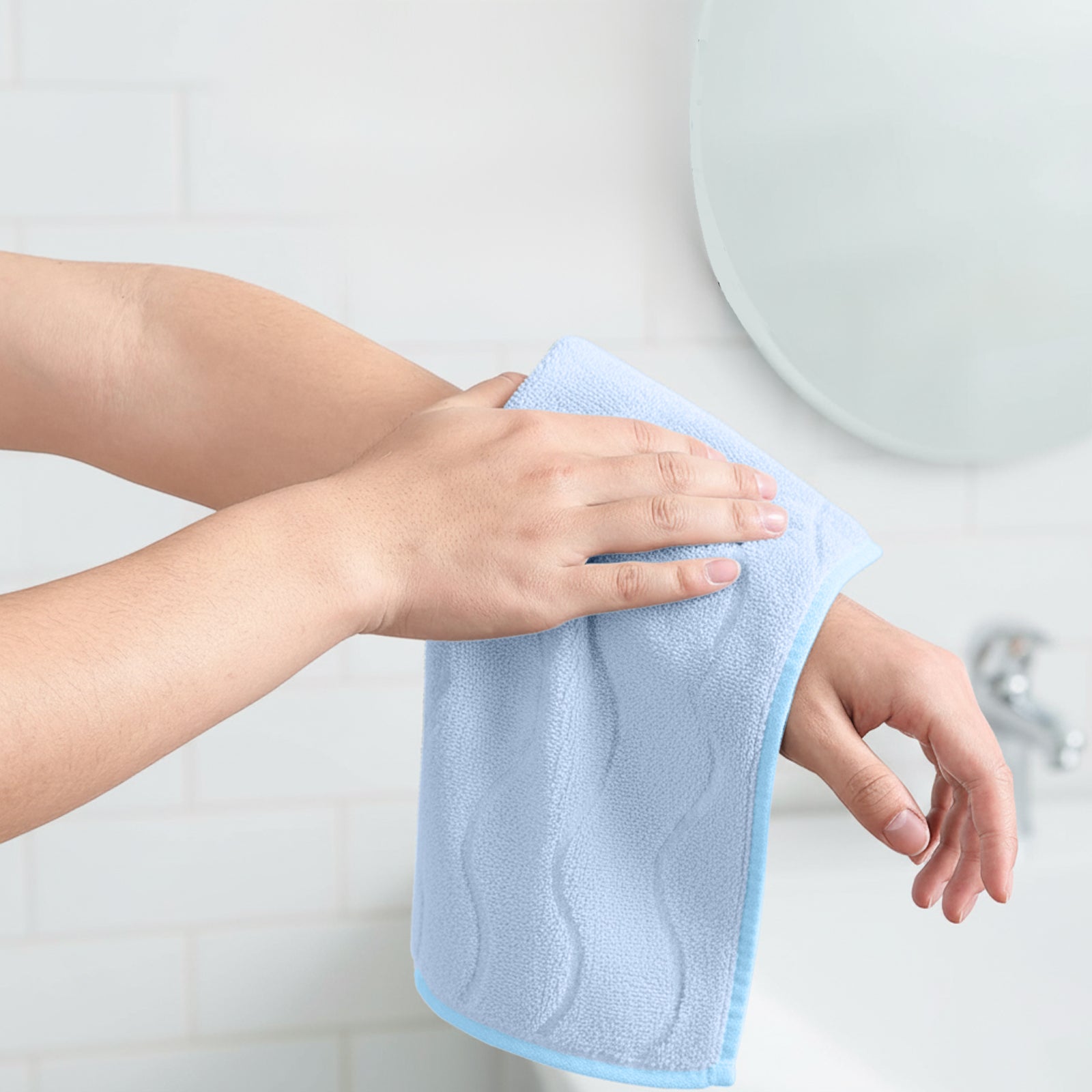 HOUSSE Microfiber Face Towel – Super Soft & Quick-Drying Coral Fleece, 30 x 30 cm