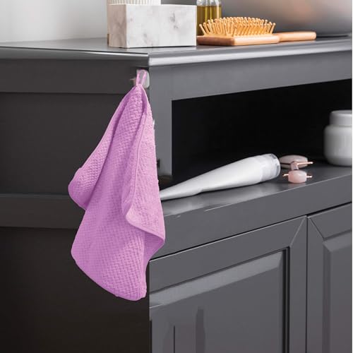 HOUSSE Microfiber Vogue Coral Fleece Bathing Towels | 360 GSM | Super Soft| Quick Absorbent | Lightweight & with Hanging Hook | for Versatile Usage | for Women & Men (Pista Green, 70x150 Bath Towel)