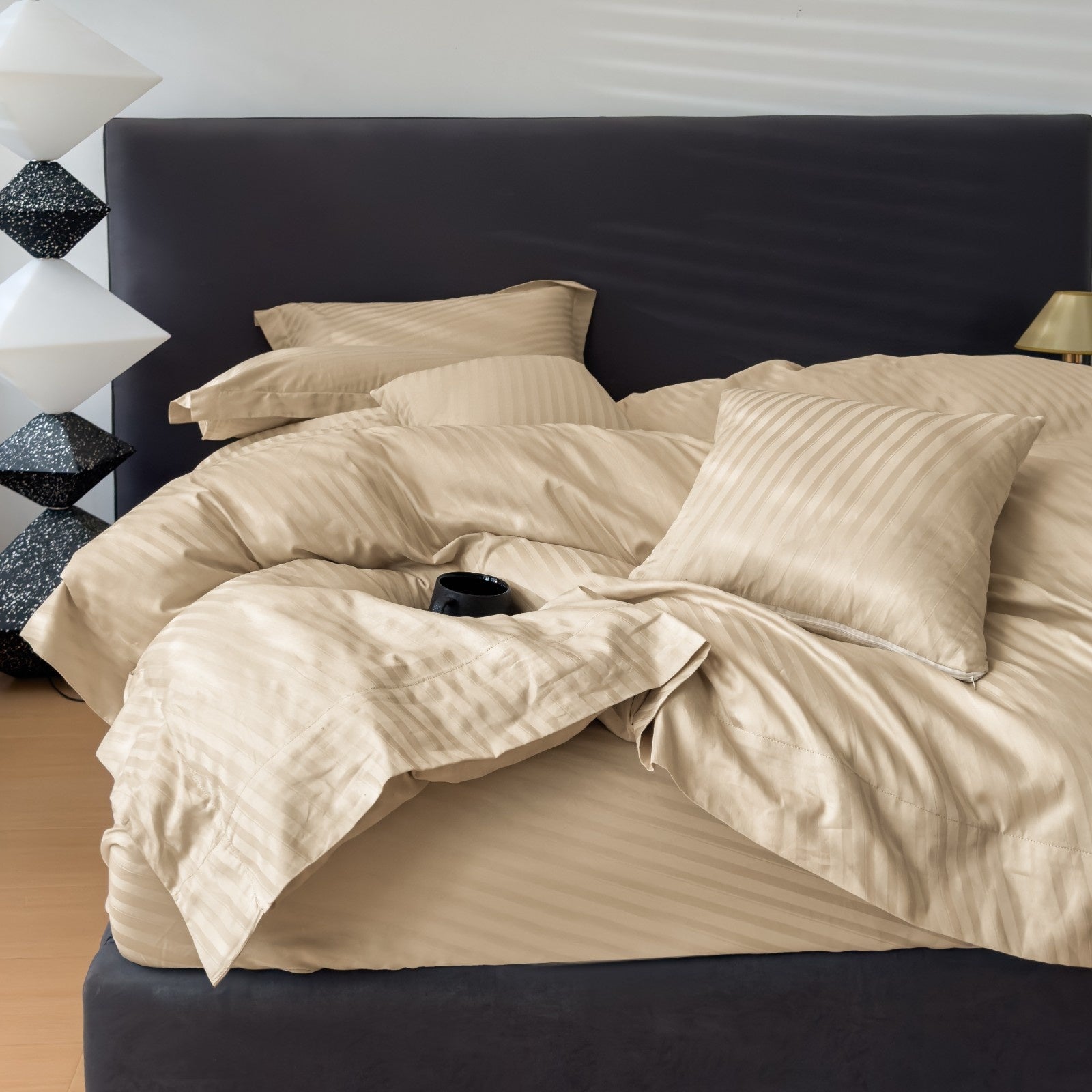 Luxury 500 Thread Count Italian Jacquard Bedding Set – Tokyo Lines Collection | Soft, Breathable & Modern