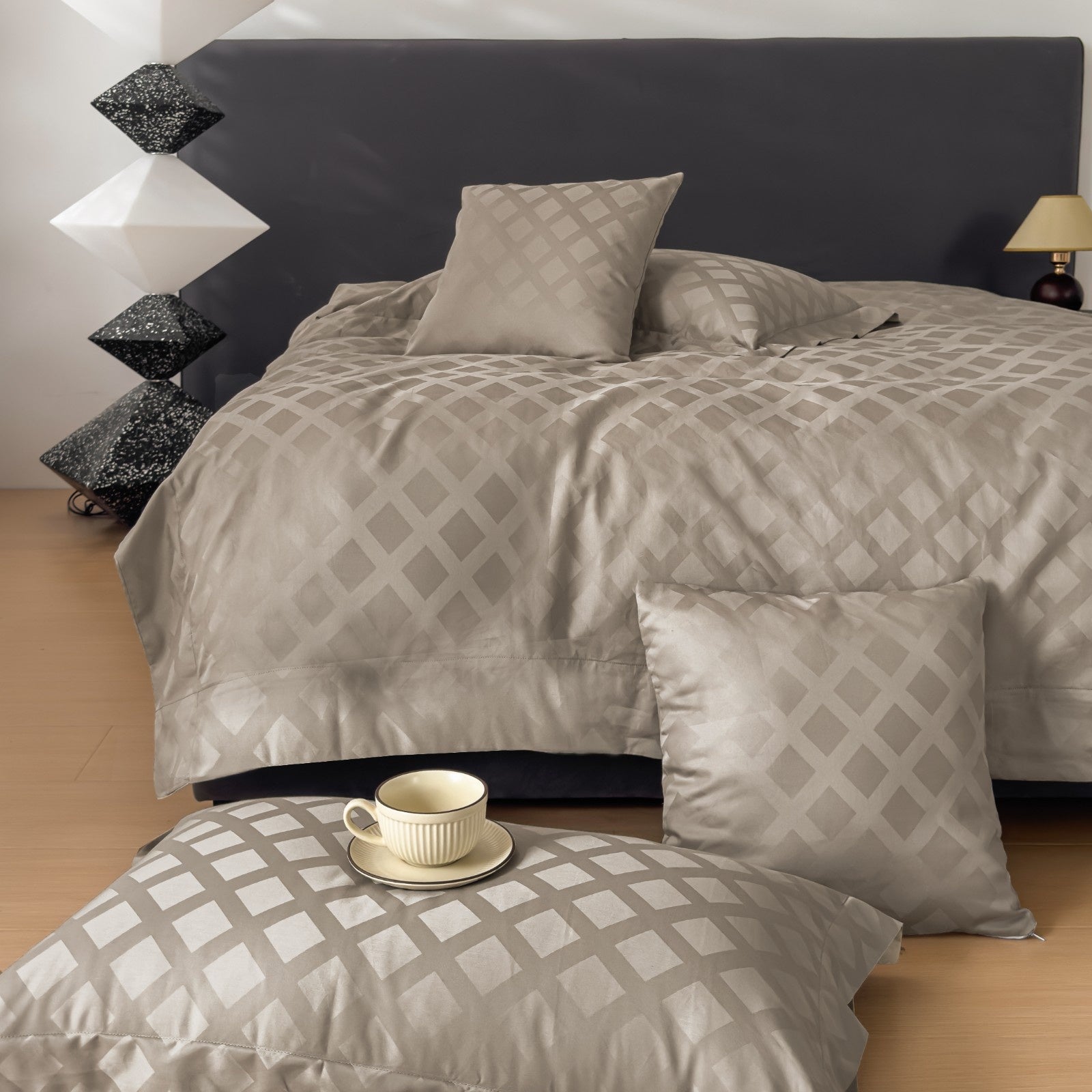 HOUSSE 500 TC Italian Jacquard | Premium Bedding Set | Comfort Modern Designs & Breathable Fabric | Paris Crossroads