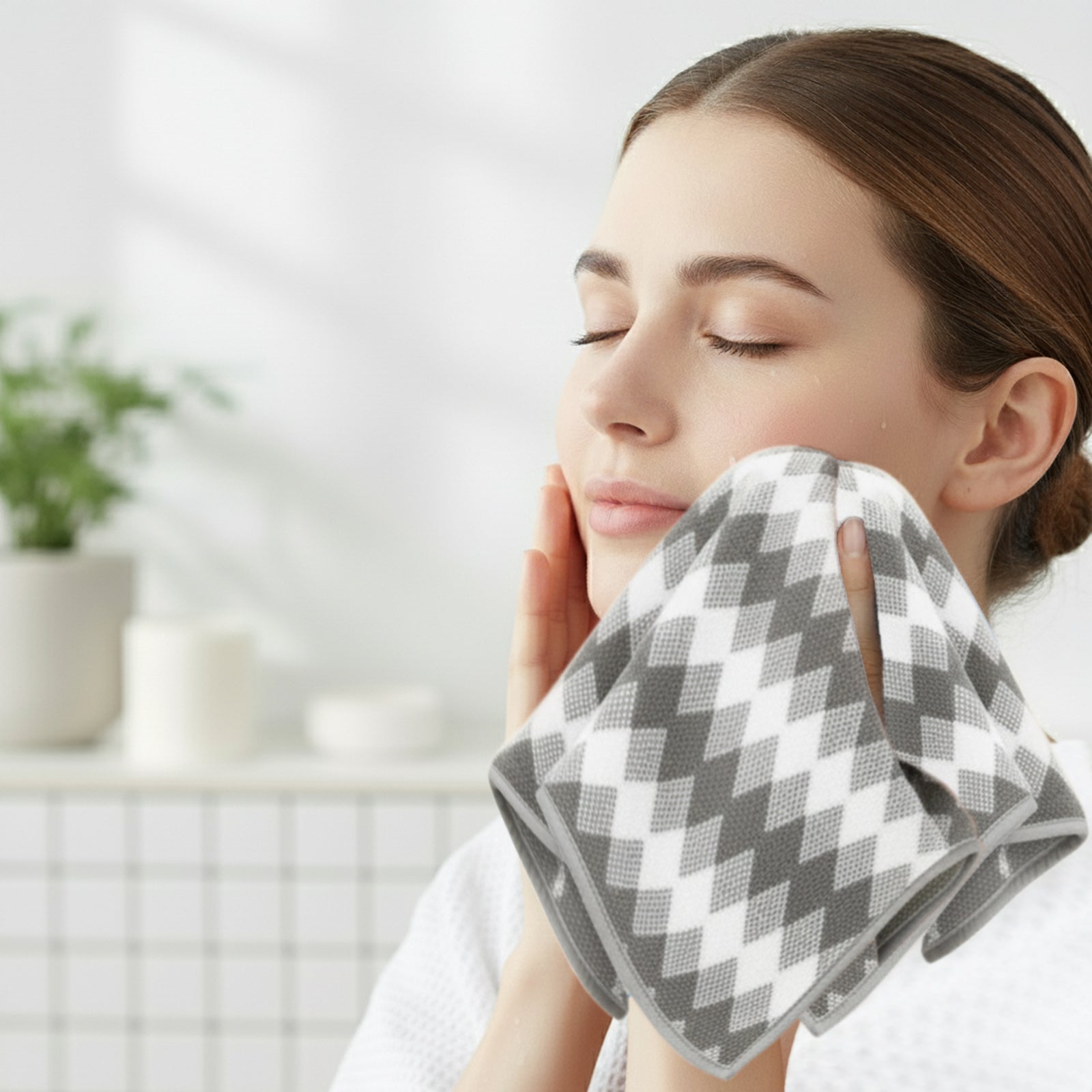 HOUSSE Microfiber Iris Face Towels Ideal for Women & Men |Soft Touch |Lint Free | Fast Dry Towels| Travel-Friendly | Best Use for Gym, Yoga, Spa, Pool, Hotels, Beach 360 GSM (30x30)