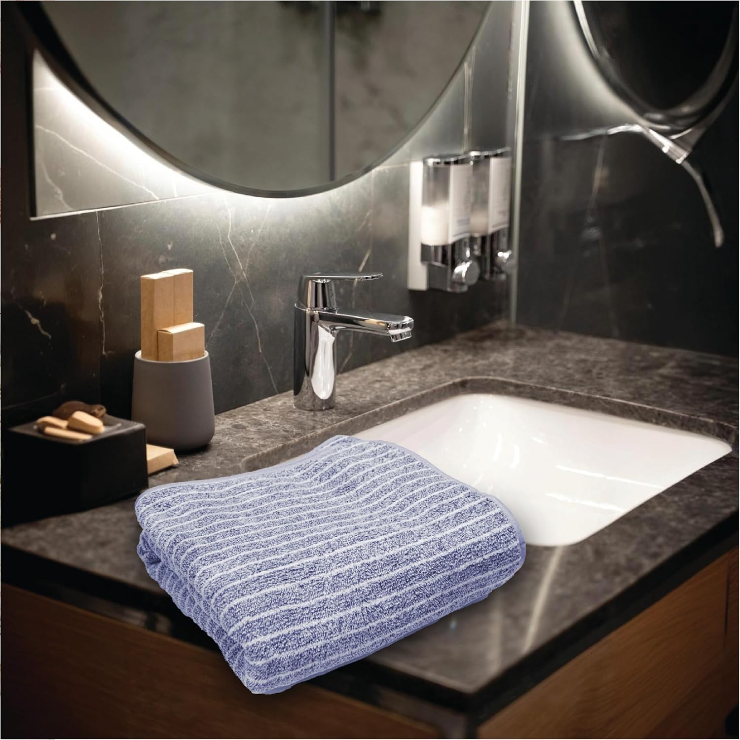 HOUSSE Microfiber Bath Towel, 360 GSM Coral Velvera Fleece, Extra Soft and Quick Dry, Large (VELVERA_Grey)
