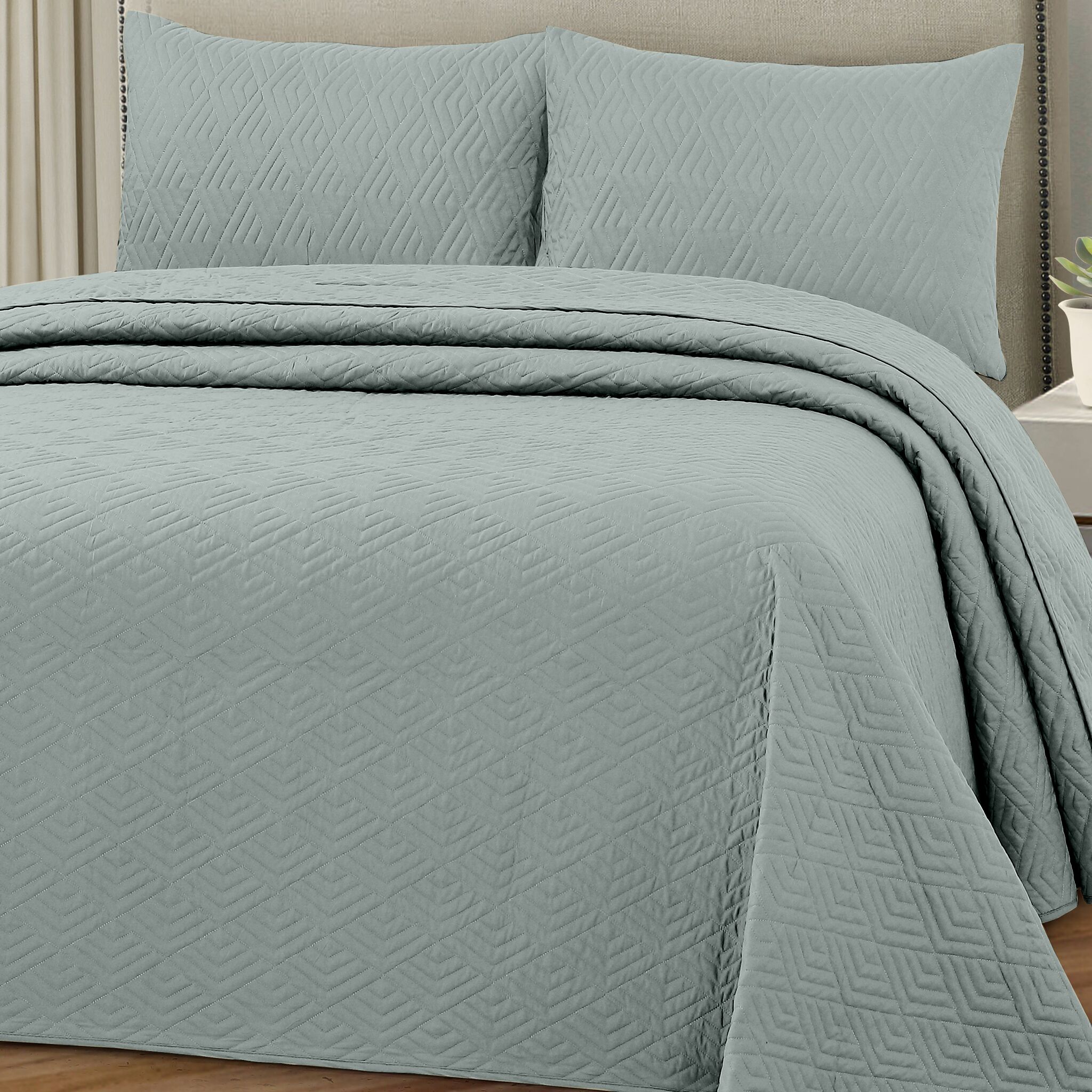 Plush Bedspread Moonmist - Image 1