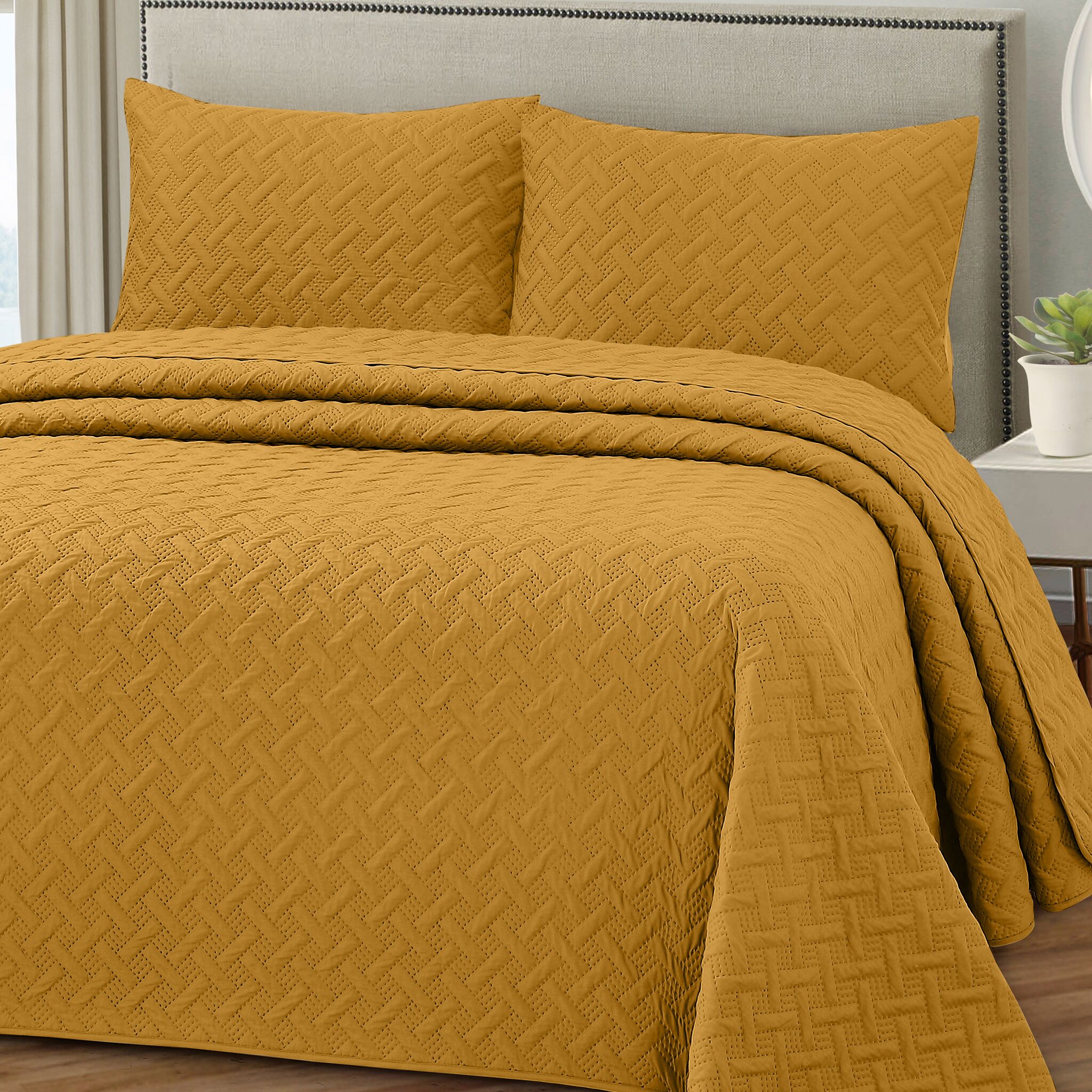 Urbane Bedspread Honey Dew - Image 1